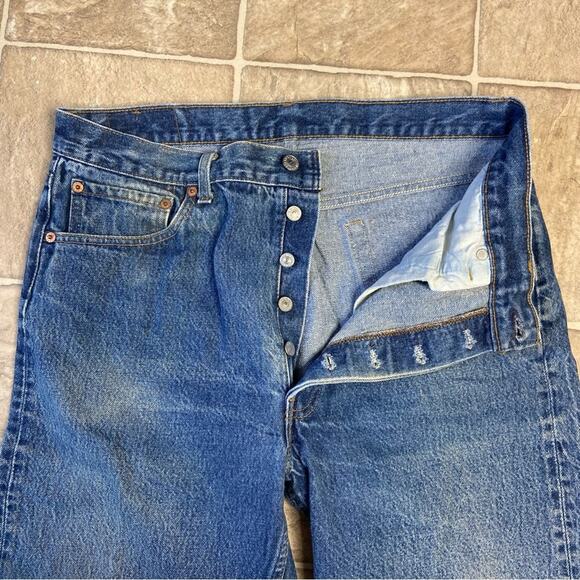 Vintage Levi’s 501 xx Blue Straight-Leg Jeans - Picture 3 of 7
